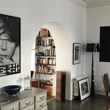 La Maison D'arles לינה וארוחת בוקר 2*