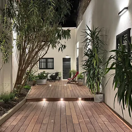 לינה וארוחת בוקר La Maison D'arles